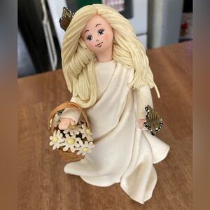 Vtg 2001 Kneeded Angels Soft Clay Figurine Meaningful Life Butterflies Daises